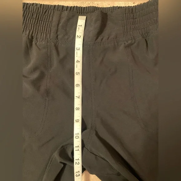 🖤 Heart Soul Women’s Black Scrub Cargo Pants Straight Leg Gold Heart Size Medium - Picture 9 of 14